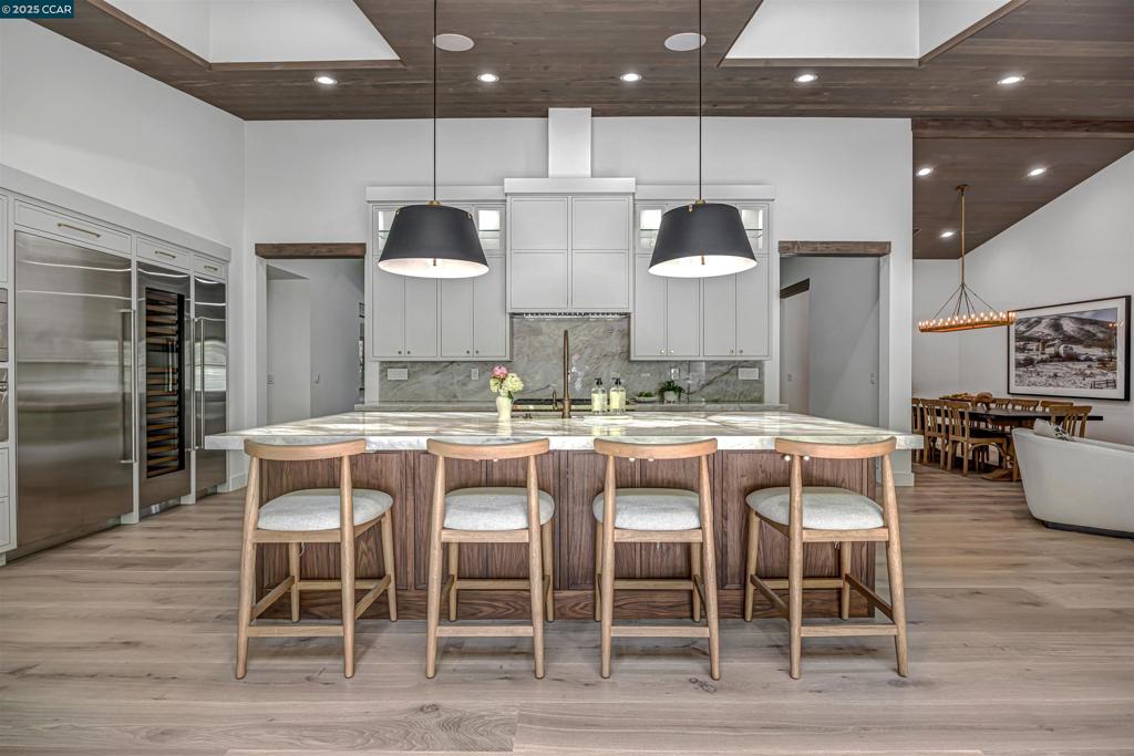 HAPPY VALLEY RD - Residential