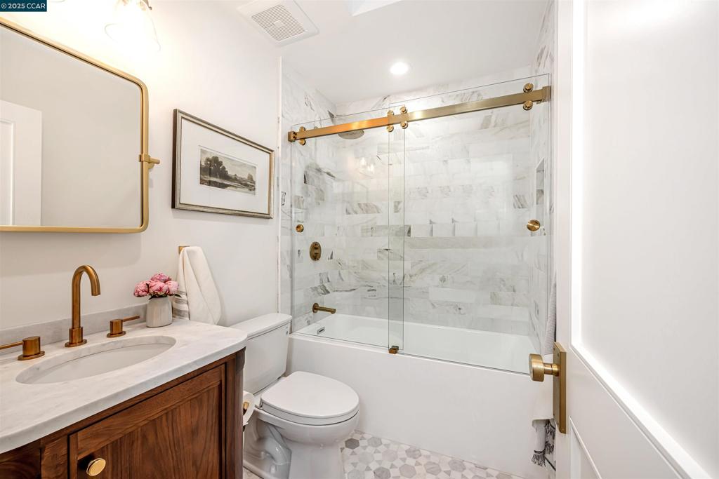 HAPPY VALLEY RD - Residential