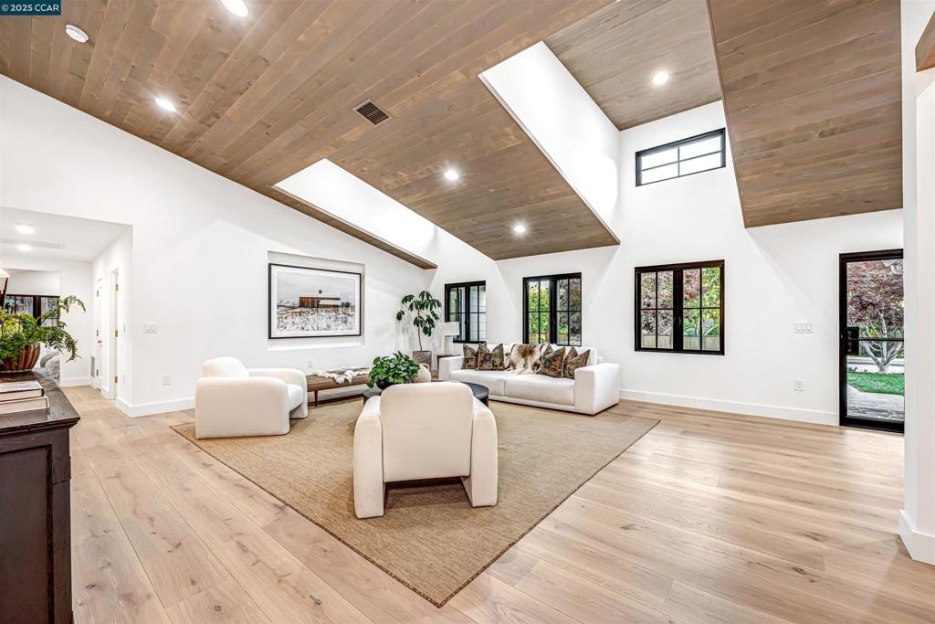 HAPPY VALLEY RD - Residential