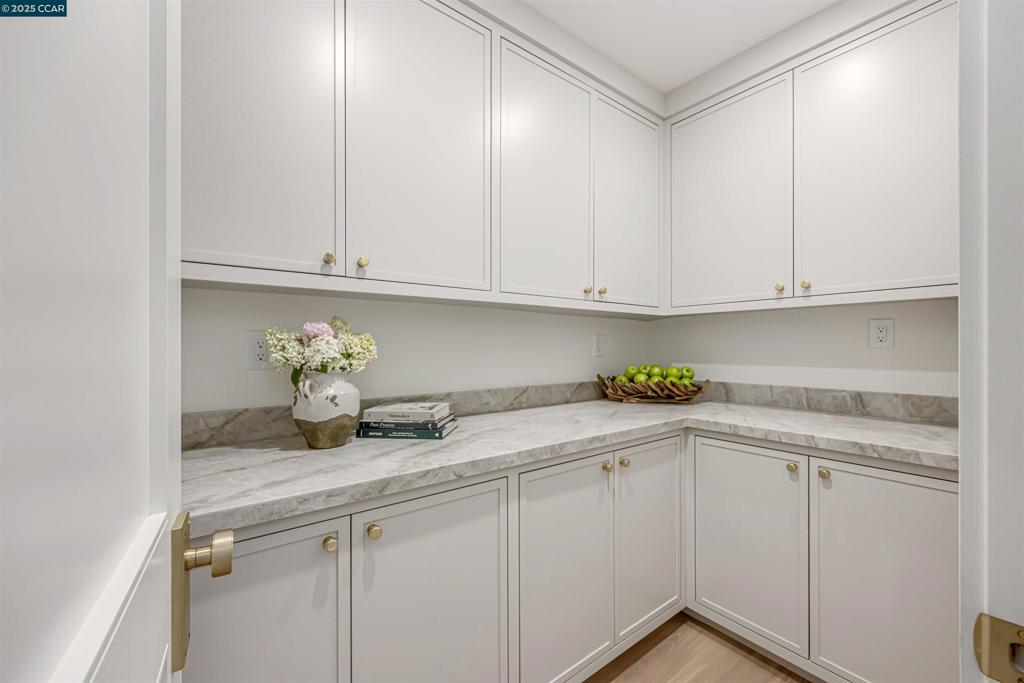 HAPPY VALLEY RD - Residential