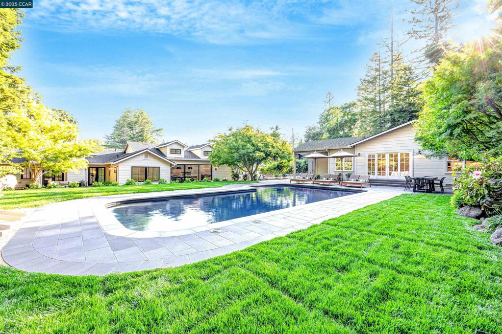 HAPPY VALLEY RD - Residential