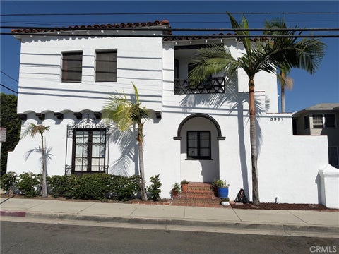 Photo of 3901 E 10th ST, Long Beach, CA 90804 (MLS # PW26222270)