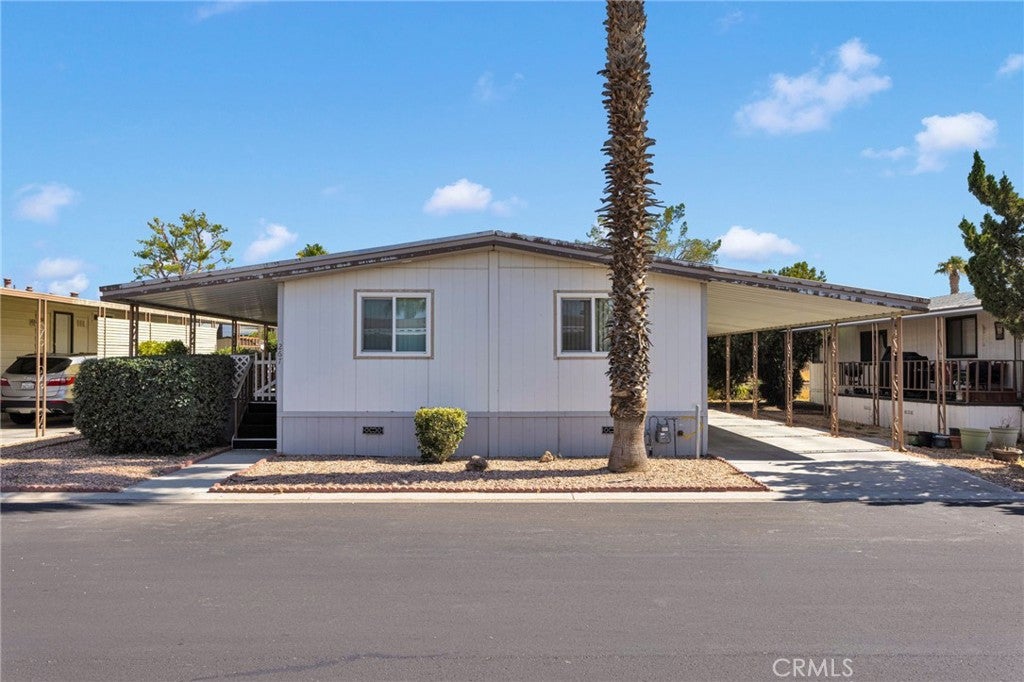 15252 Seneca Road 267