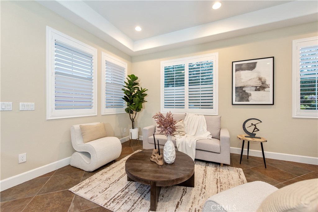 397 W Tulip Tree Avenue