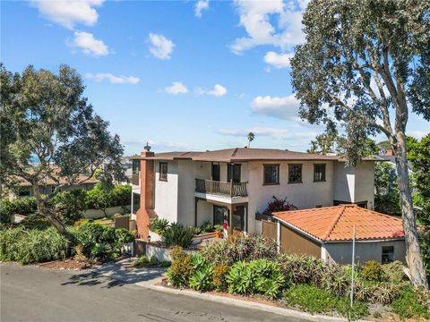 Photo of 98 Via Monte Doro, Redondo Beach, CA 90277 (MLS # SB26073810)