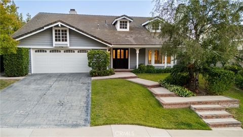 Photo of 29950 Rolling Ridge Drive, Agoura Hills, CA 91301 (MLS # SR26103807)