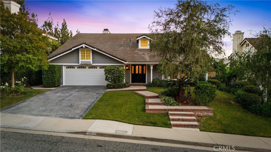 29950 Rolling Ridge Drive, Agoura Hills CA 91301