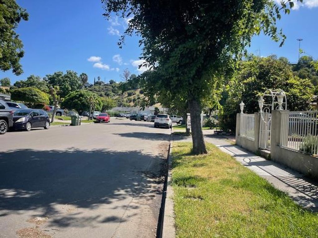 Photo of 416 Harmony Lane, San Jose, CA 95111 (MLS # ML82043280)