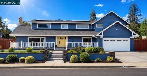 Photo of 1418 De La Cruz Way Way, Moraga, CA 94556 (MLS # 41129086)