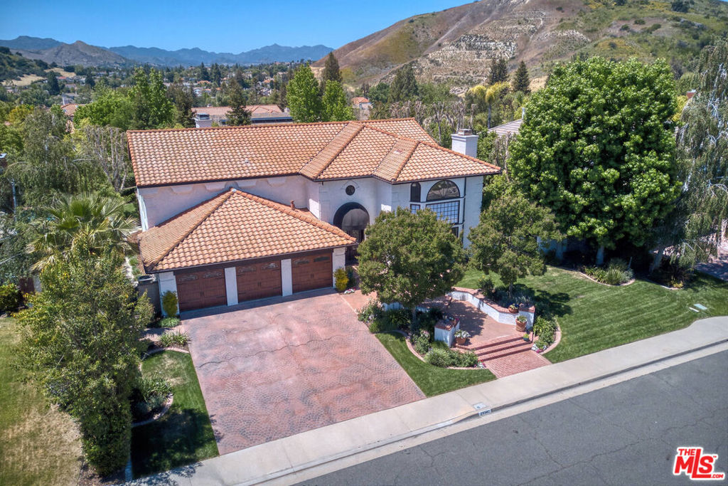 29340 Castlehill Drive