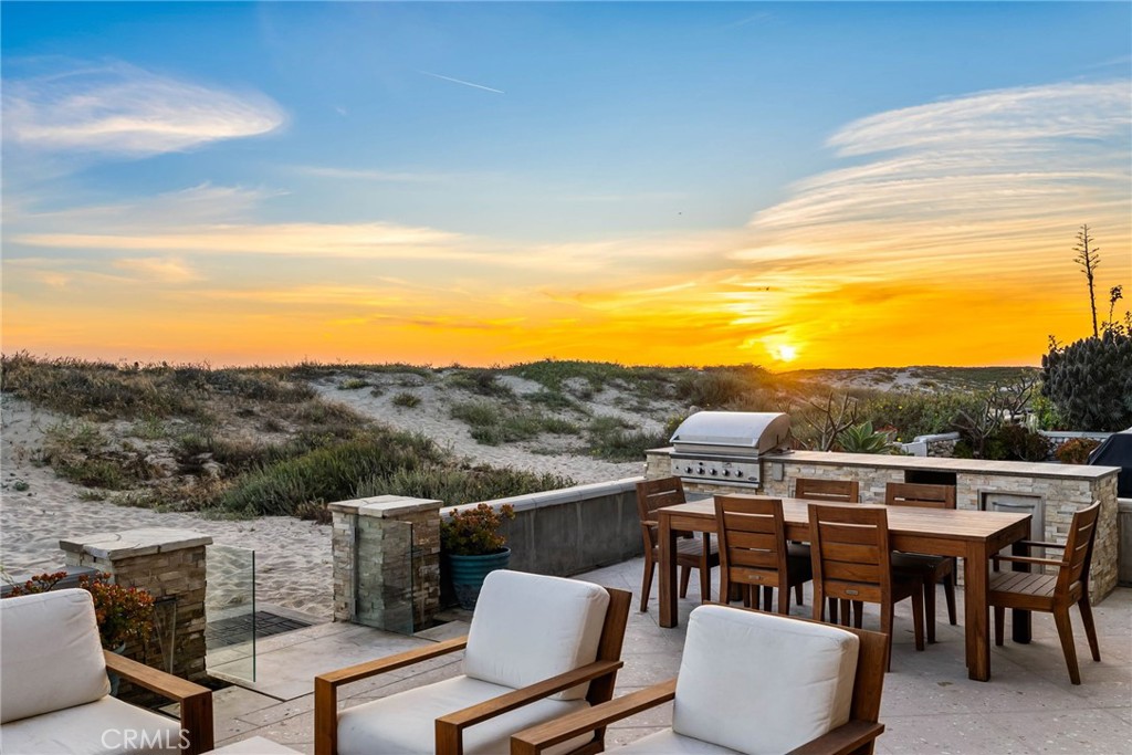 7304 W Oceanfront