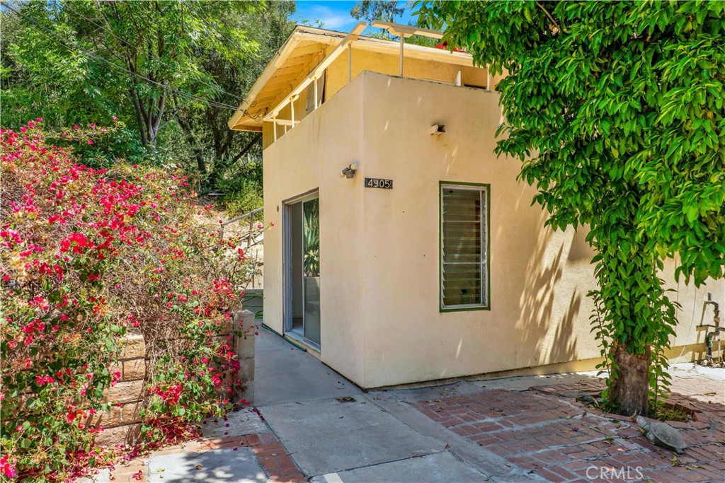 Properties 3 4905 Palo Drive