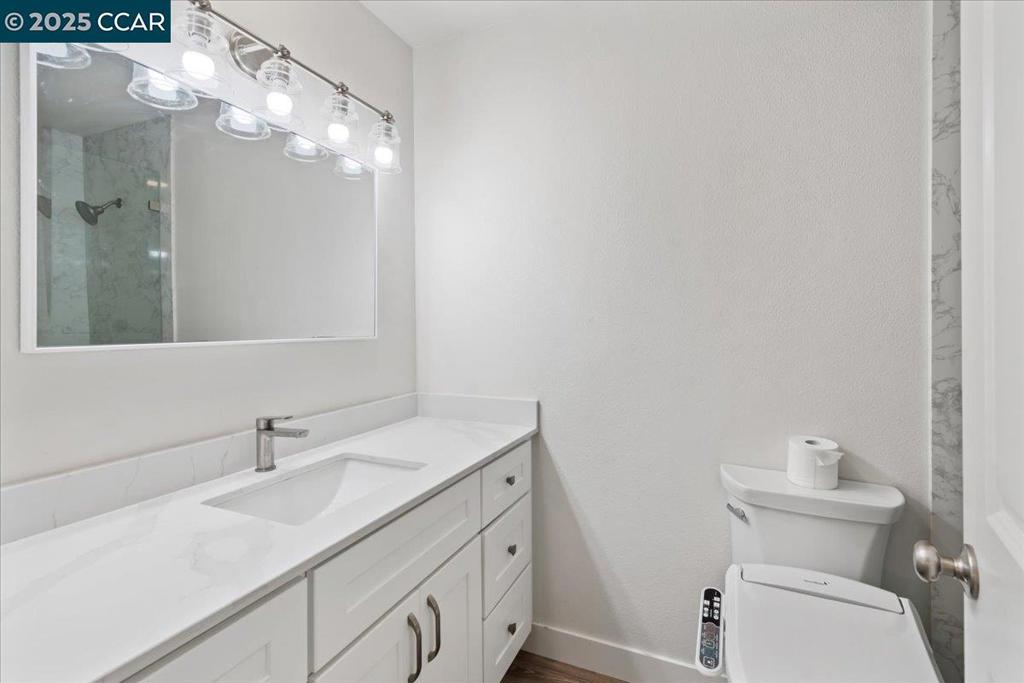 BAY VIEW VILLAS - Residential