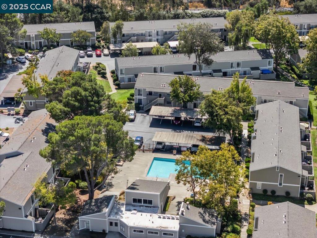 BAY VIEW VILLAS - Residential