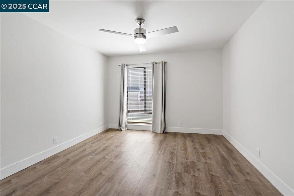 BAY VIEW VILLAS - Residential