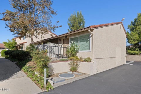 Photo of 1423 Ramona Drive, Thousand Oaks, CA 91320 (MLS # V1-39407)