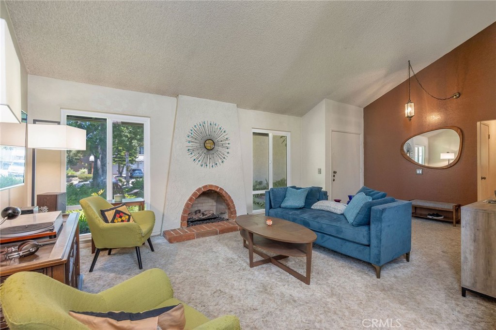 1708 Beechwood