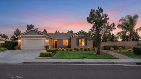 Photo of 14325 Coyote Valley ST, Eastvale, CA 92880 (MLS # IG26128287)