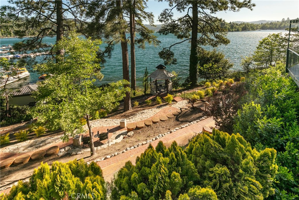 Arrowhead Woods (AWHW) - Residential