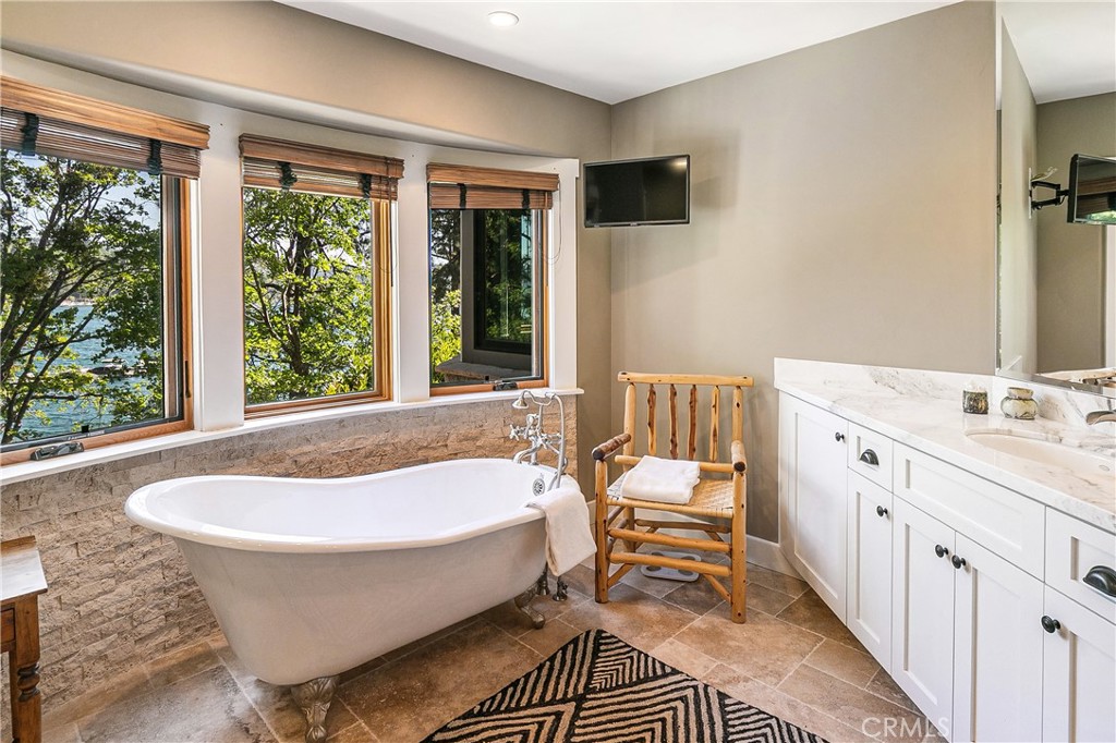 Arrowhead Woods (AWHW) - Residential