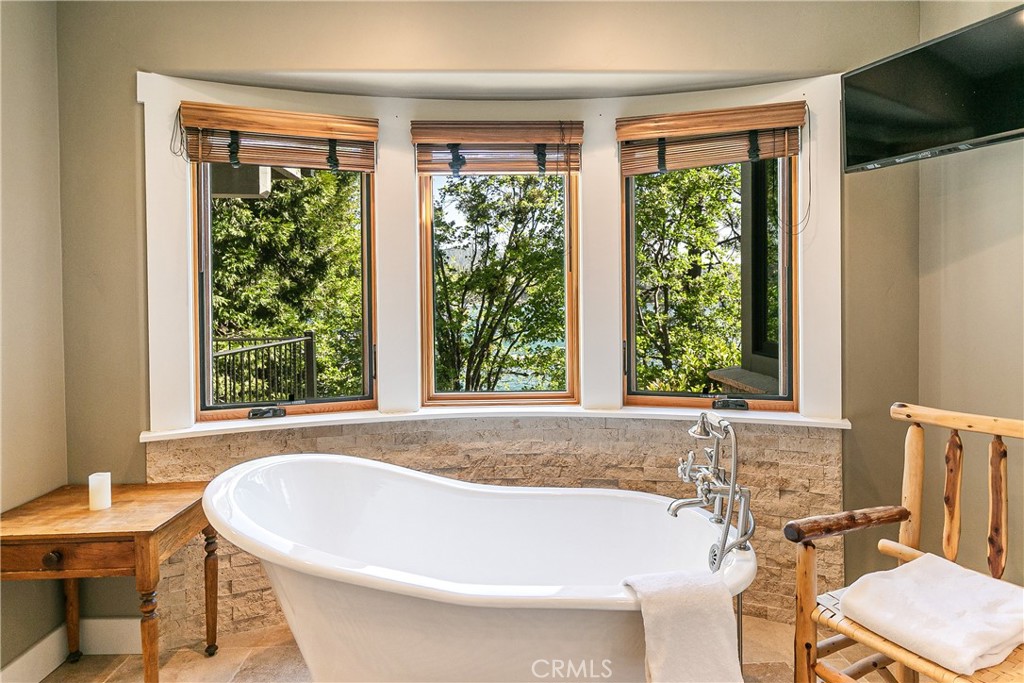 Arrowhead Woods (AWHW) - Residential