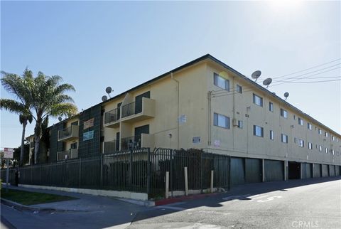 3130 Euclid Avenue Lynwood CA 90262