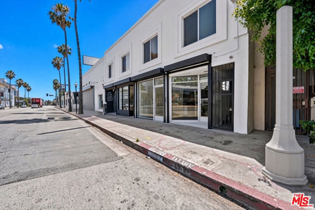 355 N N Fairfax Avenue