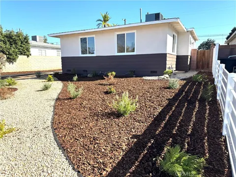 8836 Tyrone, Panorama City, CA 91402 - MLS#: SR25254511
