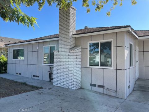 Photo of 12811 Oaks Ave, Chino, CA 91710 (MLS # TR25265180)