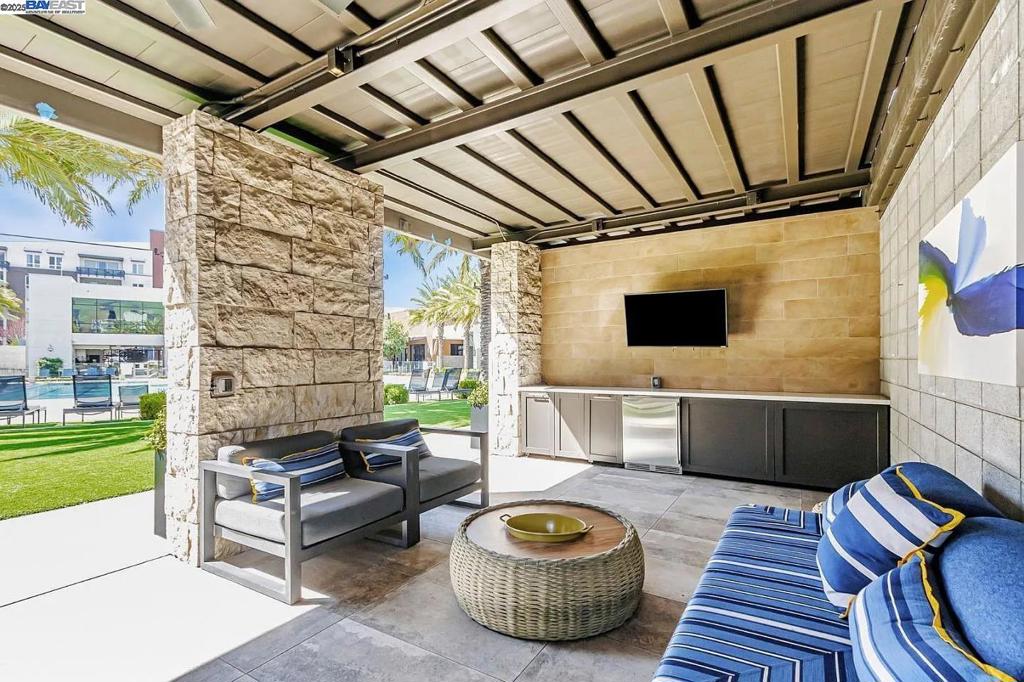 WARM SPRINGS - Residential