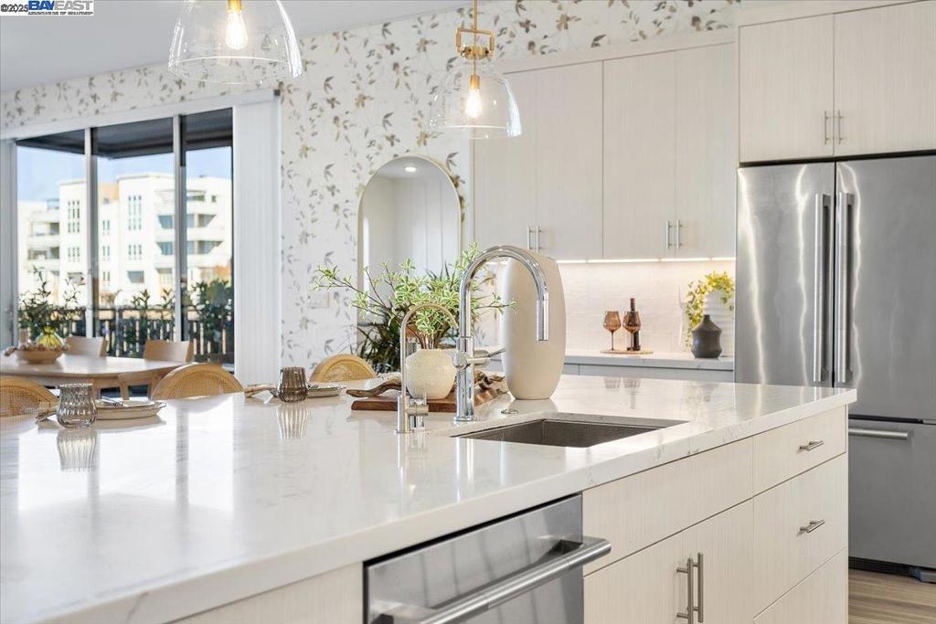 WARM SPRINGS - Residential