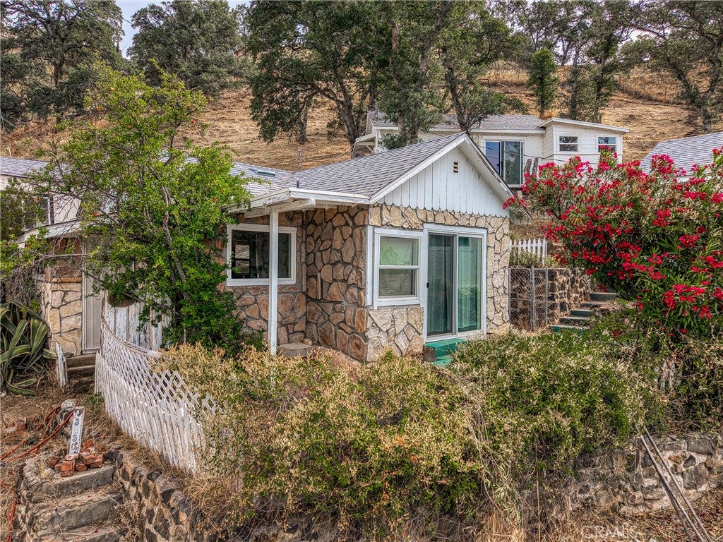 Photo of 3650 Inyo Street, Clearlake, CA 95422 (MLS # LC26126779)