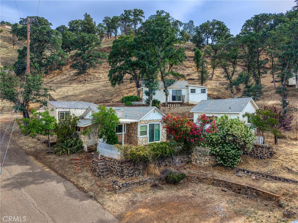 Photo of 3650 Inyo Street, Clearlake, CA 95422 (MLS # LC26126779)