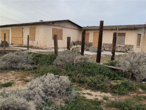 Photo of 7605 E Obsidian Rd, Cantil, CA 93519 (MLS # HD26038151)