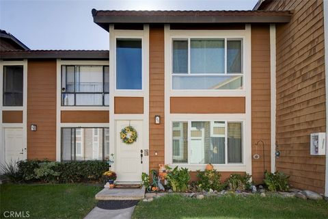 Photo of 25885 Trabuco Rd Rd #41, Lake Forest, CA 92630 (MLS # NP25249671) Photo of 25885 Trabuco Rd Rd #41, Lake Forest, CA 92630 (MLS # NP25249671)