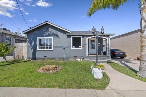 Photo of 12 Eastern Drive, Watsonville, CA 95076 (MLS # ML82057451)