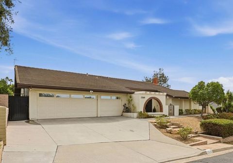 Photo of 17049 Cloudcroft Dr, Poway, CA 92064 (MLS # 260009708SD)