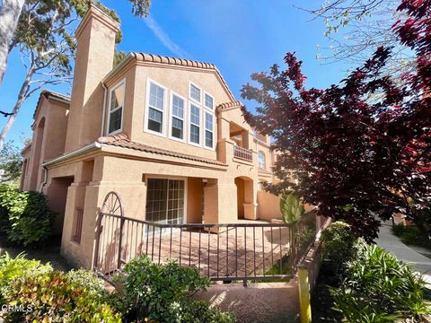 Photo of 723 Kingfisher Way, Oxnard, CA 93030 (MLS # V1-35518)