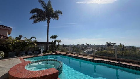 Photo of 1588 Bella Vista Dr. DR, Encinitas, CA 92024 (MLS # NDP2607955)