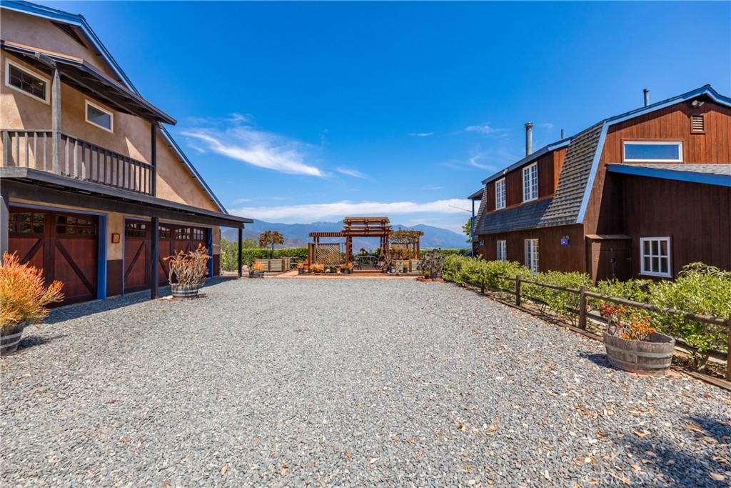 335 Rainbow Crest Road