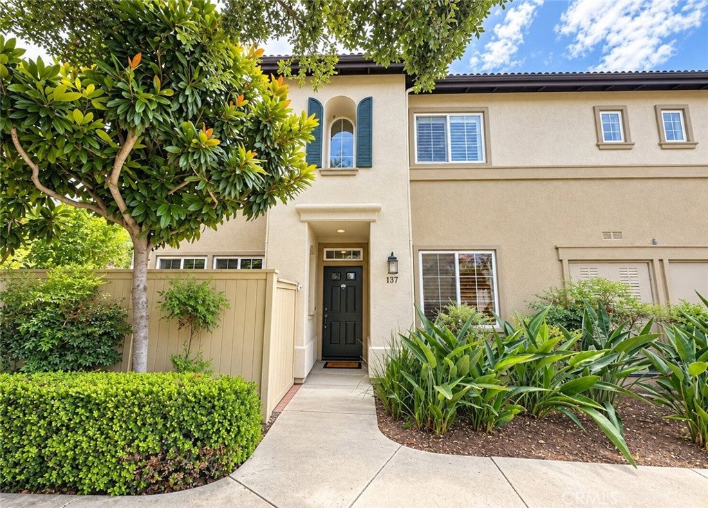 Photo of 137 Islington, Irvine, CA 92620 (MLS # OC26216593)