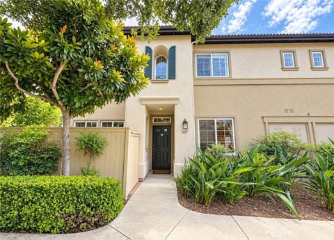 Photo of 137 Islington, Irvine, CA 92620 (MLS # OC26216593)