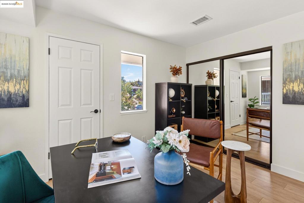 COUNTRY VILLAGE - Residential