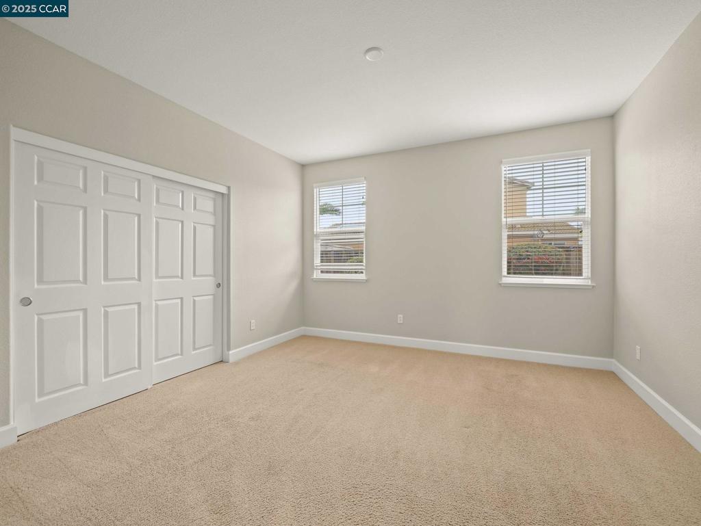 SUMMERLAKE - Residential