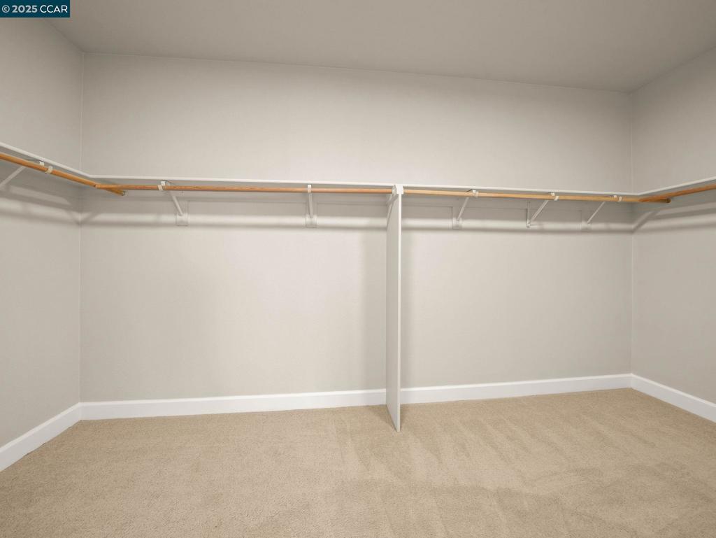 SUMMERLAKE - Residential