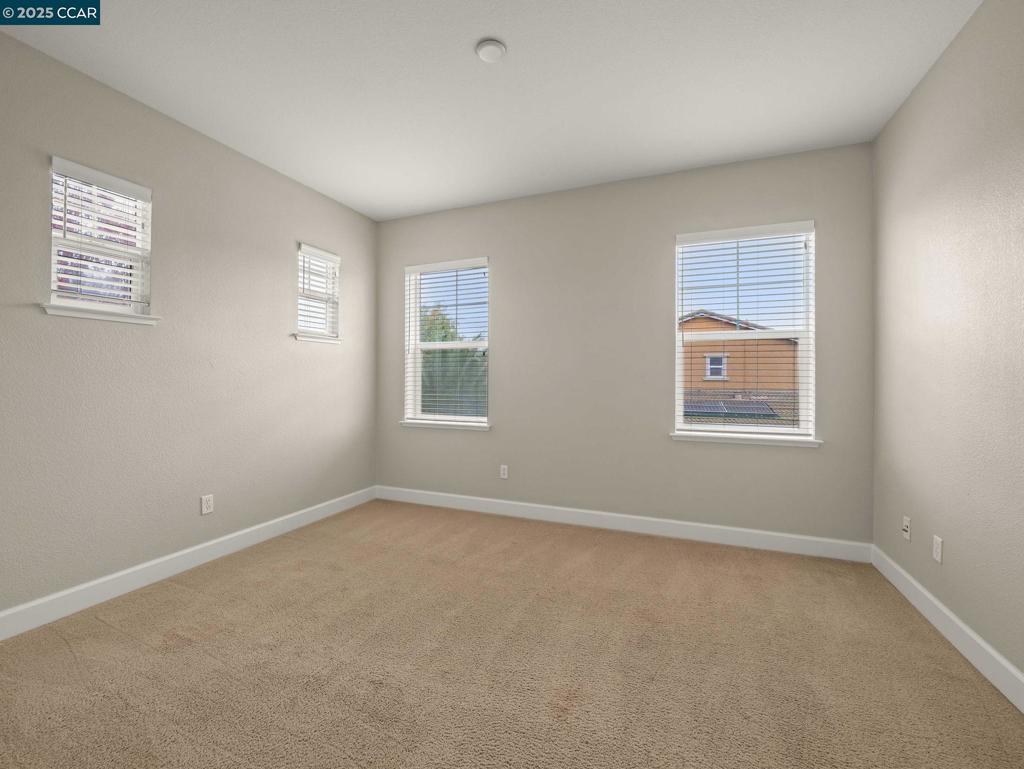 SUMMERLAKE - Residential