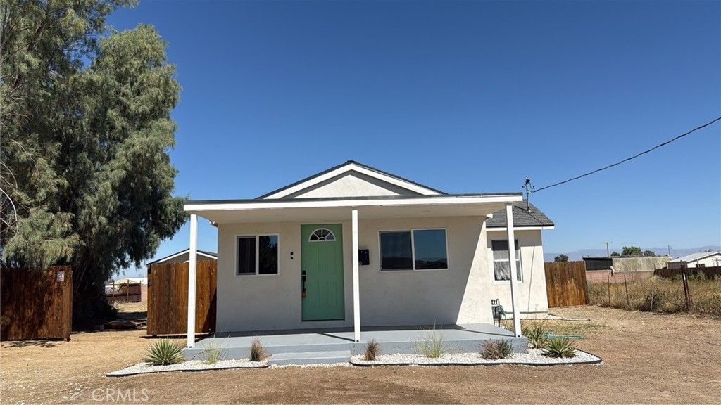 Photo of 716 W Church Avenue, Ridgecrest, CA 93555 (MLS # SR26066890)