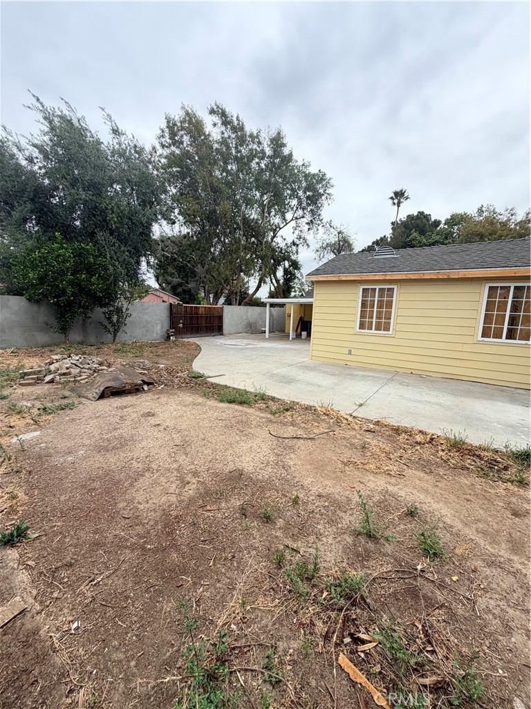 7253 Loma Verde Avenue