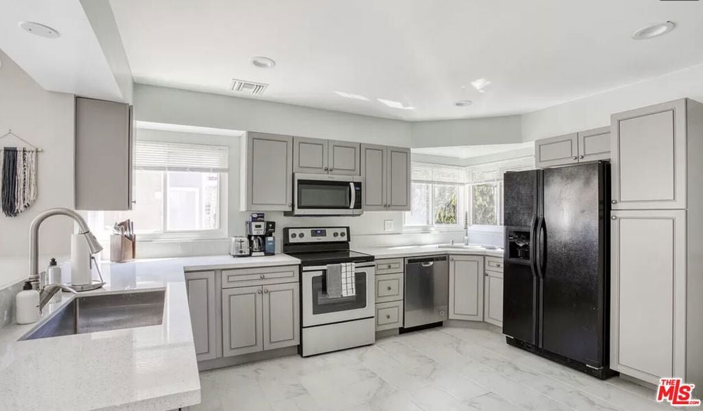 8100 W 83rd Street