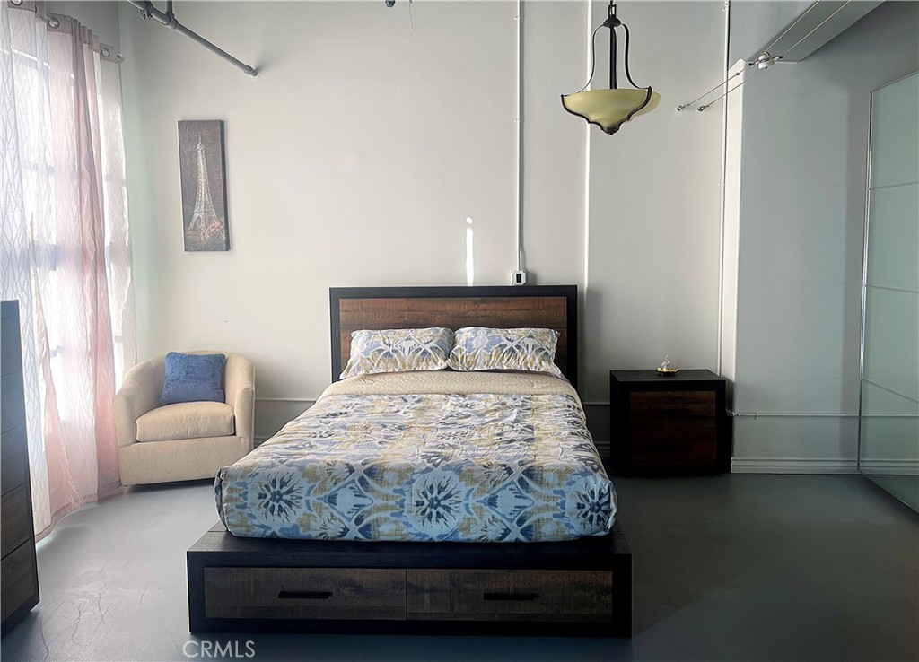 312 W 5th Street 1003